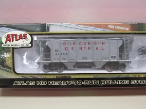 ATLAS-#1844-1-WISCONSIN CENTRAL-2-BAY HOPPER #81152-PIC. TAKEN IN BOX- HO SCALE - Picture 1 of 4