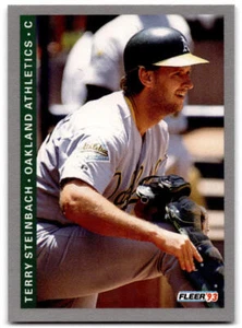 Terry Steinbach 1993 Fleer #299 Oakland Athletics - Picture 1 of 2