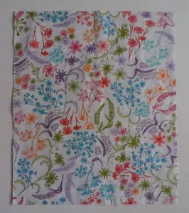 Size 1 - Light Wgt Fabric Cotton 1 Square of Flowers Bloom - 11 3/4" x 9 3/4" - Picture 1 of 3