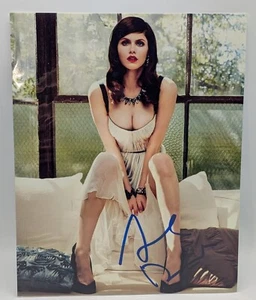 Alexandra Daddario Autograph Signed 8x10 Photo with COA - Picture 1 of 3
