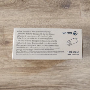 Toner XEROX VersaLink C600 C605 giallo capacità standard 106R03898 IVA inc - Foto 1 di 7