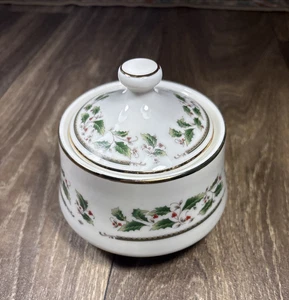 Vintage Royal Limited Holly Holiday Porzellan Zuckerdose mit Deckel Made in Japan - Bild 1 von 7
