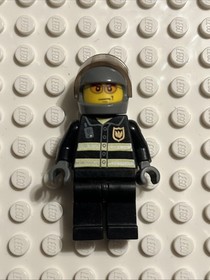 Lego City 7238 Fire Fighter Minifigure