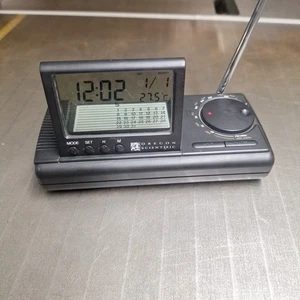 Vintage Oregon Scientific Portable Radio Model 7126/7126EL Retro Small AM/FM 80s - Picture 1 of 5