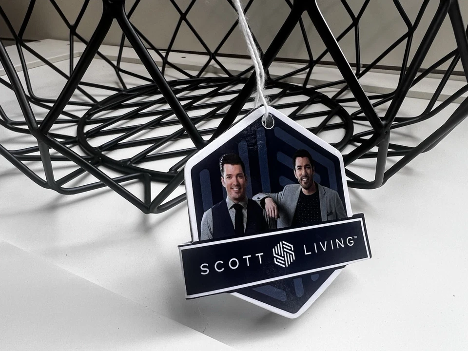 Scott Living Catalyst Centerpiece Fruit Basket, 13-Inch, Antique Black Foto 1 de 4