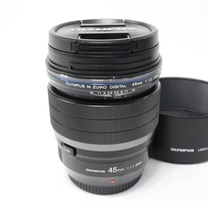 Neat Mint Olympus M. Zuiko Digital ED 45mm F/1.2 PRO MSC Portrait Lens #O0016 - Picture 1 of 3