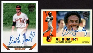 AUTÓGRAFO DE LOS ORIOLES AL BUMBRY & DICK HALL RETRO 2022 ARCHIVOS TOPPS FAVORITOS DE LOS FANS - Imagen 1 de 2