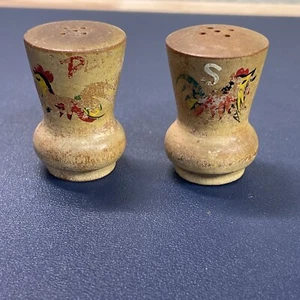 Gallo de lucha vintage de madera para sal y pimienta pintado a mano Japón - Imagen 1 de 8