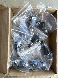 8Pcs Fuel Injectors For 2010-2013 Chevy Escalade Silverado 1500 GMC Sierra 1500 - Picture 1 of 3