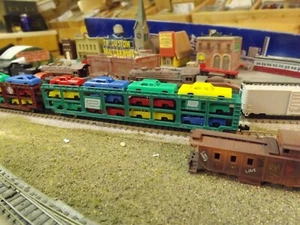 N-Scale MODEL POWER TRI LEVEL AUTORACK  PENN CENTRAL - Picture 1 of 2