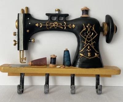 Estante de gancho de pared para máquina de coser vintage - almacenamiento decorativo, 13”x10”x2” Foto 1 de 4