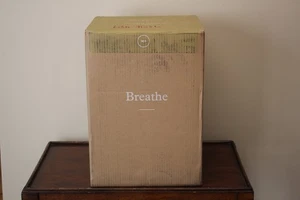 Mini purificador de aire para habitación pequeña Molekule Air nuevo en caja sellada - Imagen 1 de 3