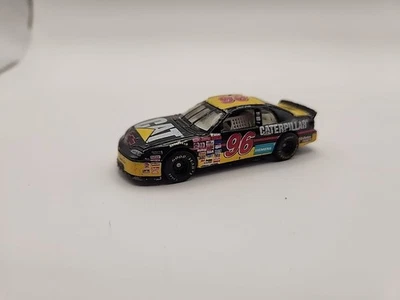 20 世纪 90 年代 NASCAR 压铸大卫绿色猫库存汽车 # 96 1:24 比例  — 第 1/4 张图片