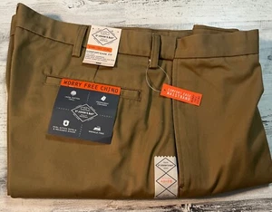 New St. John's Bay Worry Free Mens Pants Maverick Brown Sz40Wx29L Flat Front NWT - Picture 1 of 7