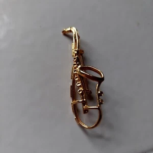 Vintage Gold Tone Open Saxophone Pin Brooch Music Musical Instrument + Gift Bag  - Picture 1 of 6