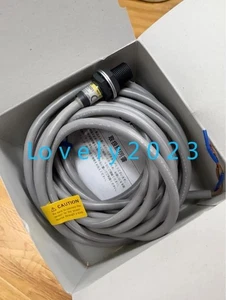 1PC New Omron E2EQ-X3D1 - Picture 1 of 3