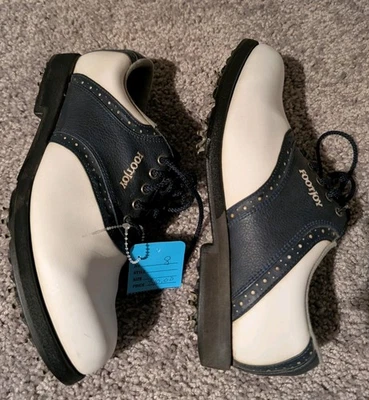 Zapatos de golf Footjoy de cuero blanco y negro para hombre talla 8 Foto 1 de 4