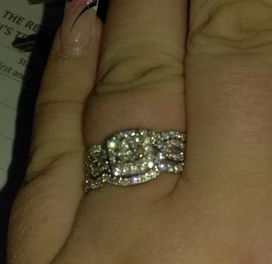 Anillos de diamantes para joyero Neil Lane Kay Foto 1 de 2