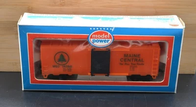 MODEL POWER HO SCALE Maine Central 40’ Box Car Vtg W/ Box 14785 - Image 1 of 4