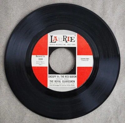The Royal Guardsmen - Snoopy vs The Red Baron / I Needed You Laurie 45rpm 3366 - Image 1 of 2