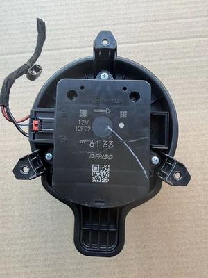 Вентилятор двигателя вентилятора вентилятора Denso AY6133 в сборе для Chevrolet Malibu - Изображение 1 из 2