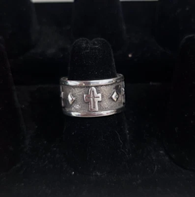 JAMES AVERY PRATA ESTERLINA APOSENTADA ETERNIDADE CRUZ BANDA LARGA TAMANHO 7 - Imagem 1 de 4