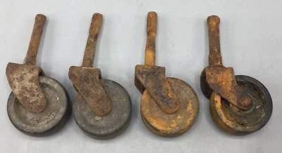 Ruedas giratorias vintage, plástico duro negro (lote de 4 a juego) Foto 1 de 2