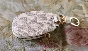 Llavero Beige Con Color Gris Con Cremallera - Imagen 1 de 4