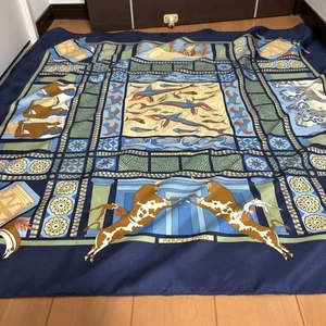 Bufanda de seda Hermes Carre 90 azul 90x90 cm accesorio de moda usado - Imagen 1 de 9