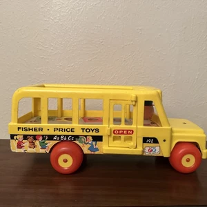 Vintage Fisher Price Little People 192 School Bus Wood & Plastic Pull Toy Used - Picture 1 of 17
