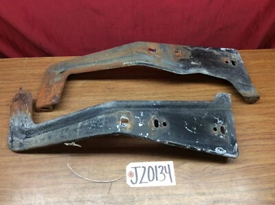 1977 1978 1979 LINCOLN MARK V GRILLE SUPPORT BRACKET SET - Image 1 of 4
