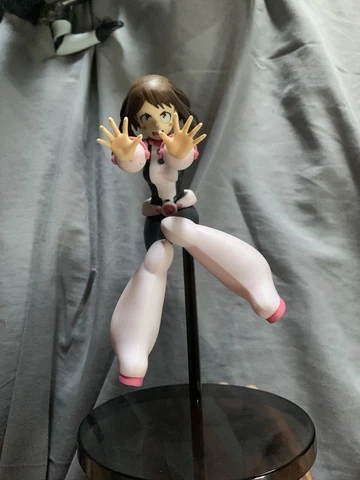 **NEED GONE** MHA figure statues: Ochaco Uraraka, Tenya Iida, and Momo Yaoyorozu Cover
