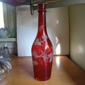 1870s BOHEMIAN RUBY RED STAINED CUT TO CLEAR WINE BOTTLE ENGRAVED GRAPES & VINES - Picture 1 of 11