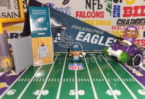 NFL Teenymates Philadelphia Eagles Coach exclusive figure (2019 14pc boxed set) Cover