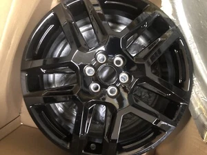 84156133 Black 20” Wheel (Chevrolet Traverse Or Blazer) - Picture 1 of 3