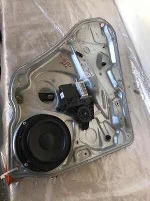 2001 - 2005 VOLKSWAGEN PASSAT GLS задняя дверь стекло регулятор водитель слева LH OEM - Изображение 1 из 4