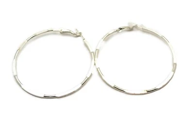 🔴 Brincos de argola Save On Products designer moda tamanho grande tom prata - Imagem 1 de 2