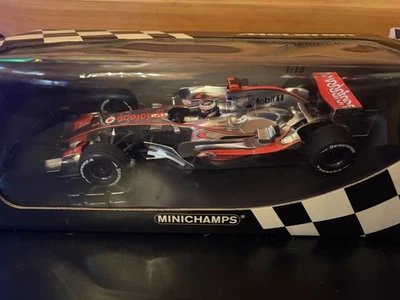 Fernando Alonso 2007 McLaren 1:18 Minichamps Foto 1 de 2