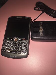 NEW BlackBerry Curve 8330 Sprint 3G Cell Phone TITANIUM gray RIM EVDO web qwerty