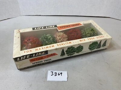 Life-Like spring trees model trains green, red for O, S, HO gauge orig box 3B69 - Image 1 of 4