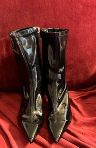 Women NWOT”Schutz, pattern leather zip of above ankle boots. Size 5.5B - Picture 1 of 3