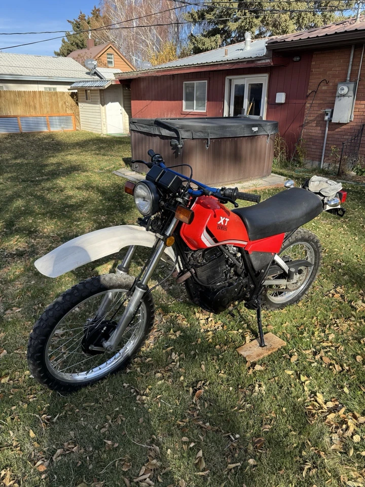 1982 Yamaha XT 550  - Изображение 1 из 4