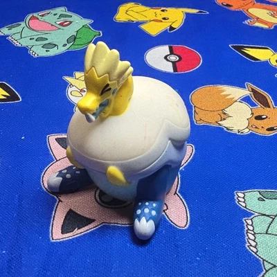 Boneco Pokemon Arctozolt Finger Puppet 2022 Nintendo Bandai PVC Japão EUA Vendedor - Imagem 1 de 4