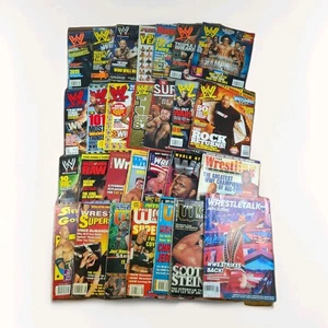 Posten 28 Vintage Pro Wrestling Illustrated Magazine WWF Raw WWE WOW Y2K 90er 2000er - Bild 1 von 14