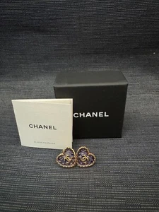 Chanel - 24P DENIM HEART CC Stud Earrings - NEW Authentic Jewellery Gold Metal - Picture 1 of 4
