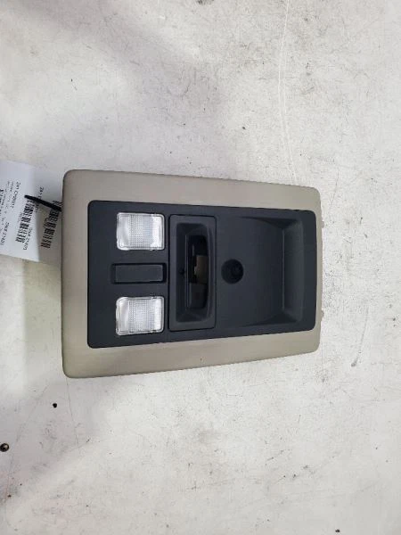 RAM1500 2011 consola delantera 475052 Foto 1 de 4