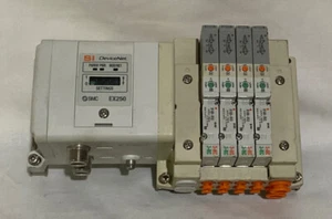 SMC SI DEVICENET EX250-SDN1 MANIFOLD VALVE W/ SMC 04U-N1-D-X160US - Picture 1 of 7