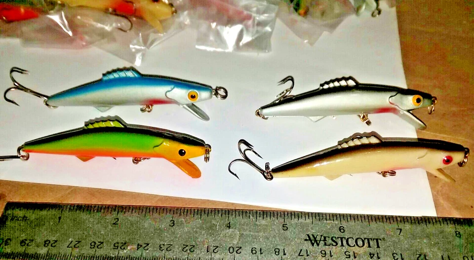 NEW LOT OF 4 Tom Manns DESIGNER Hackleback Bowfin 3.5" Fishing LURE JERKBAIT - Image 1 of 4