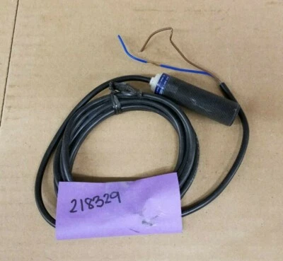 Telemecanique Inductive Proximity Sensor 24 VAC  XS4P18MA230 - Image 1 of 4