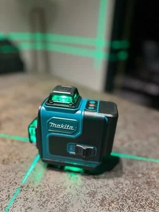 Makita High-Precision 16-Line Level Green Light Laser Wall Battery Case Remote - Picture 1 of 8